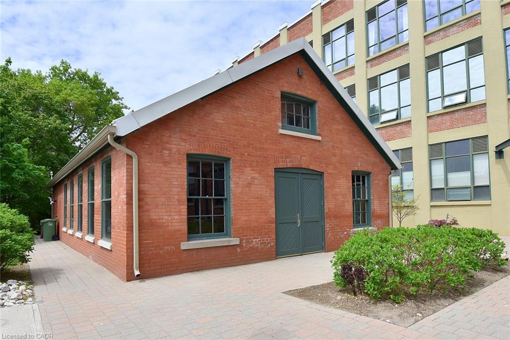 310-26 Ontario Street Property Photo 32