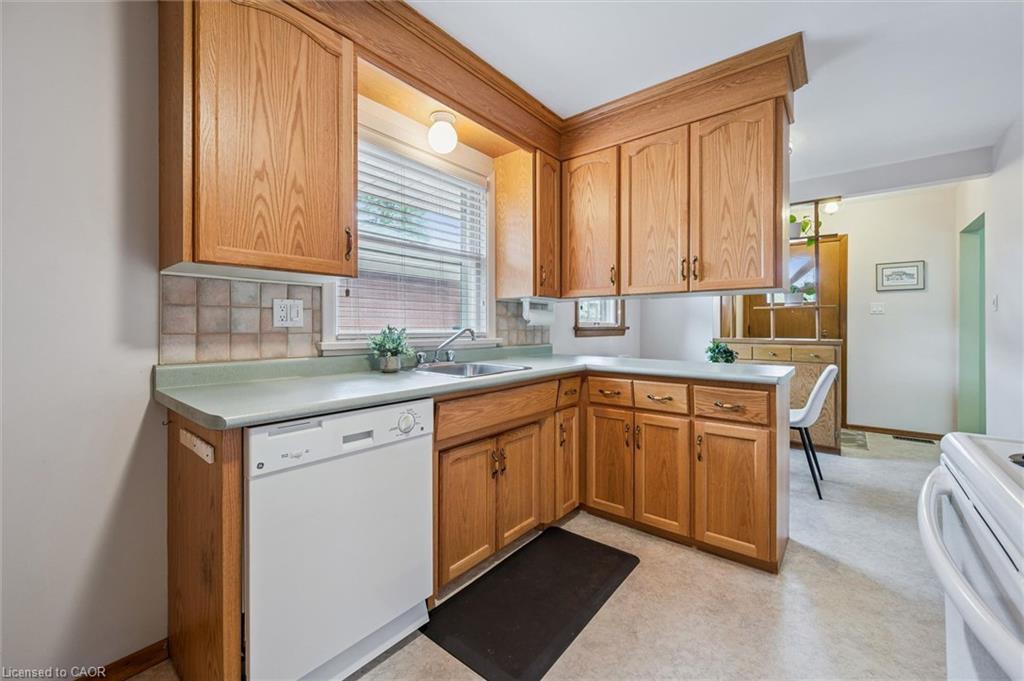 10 Paul Avenue Property Photo 11