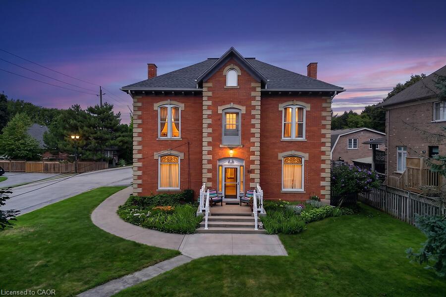 91 Main Street E