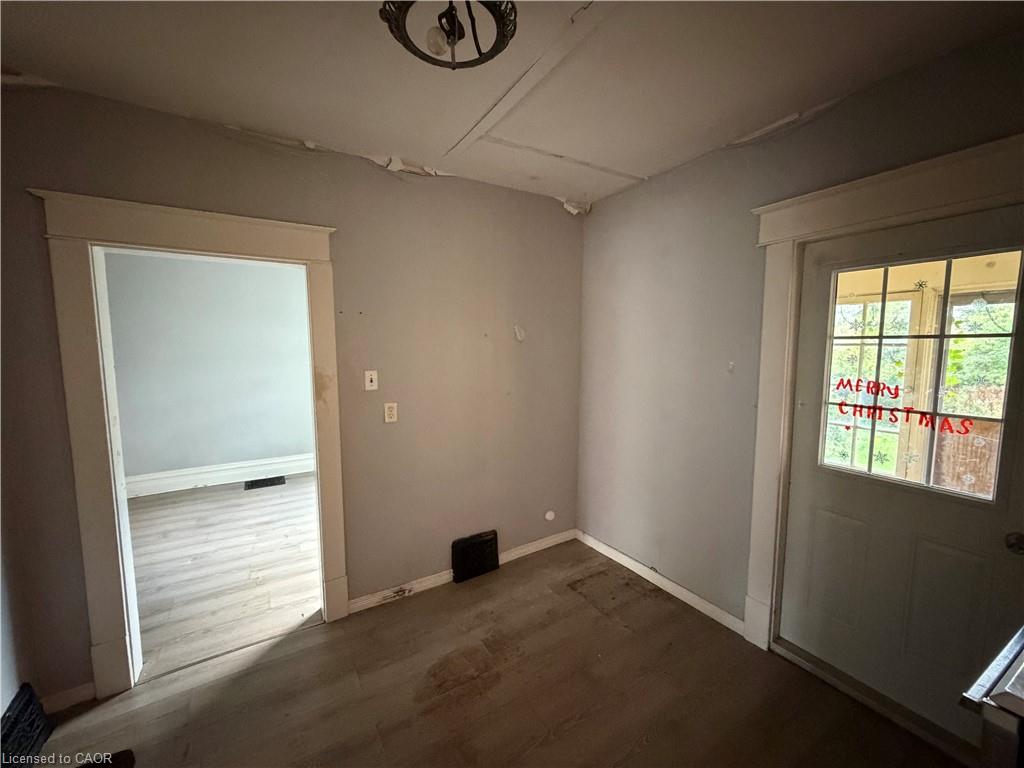 246 St James Street Property Photo 6
