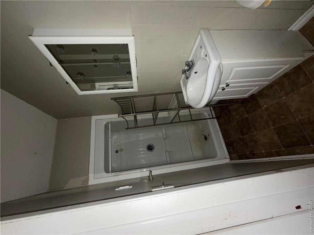 246 St James Street Property Photo 12