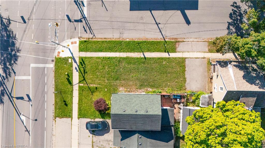 129 Erie Avenue Property Photo 7