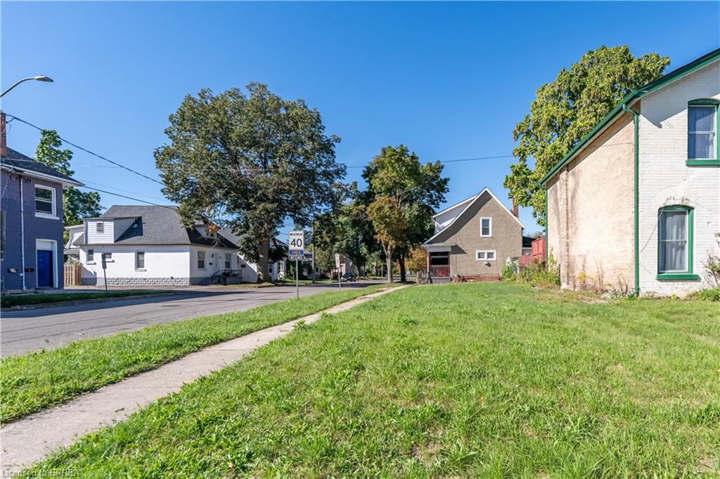 129 Erie Avenue Property Photo 11