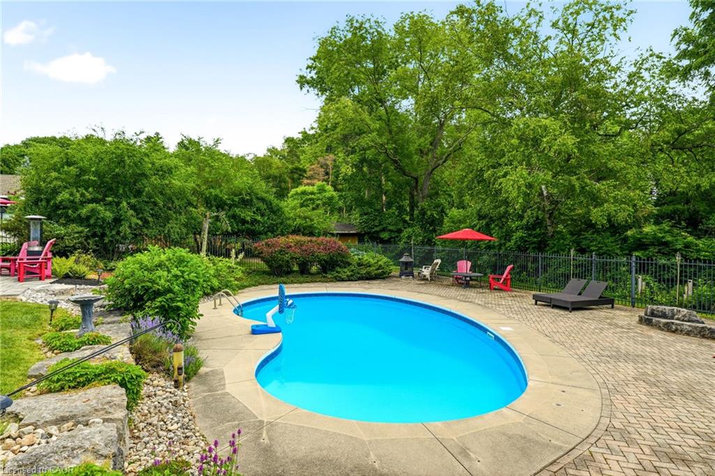 48 Woodend Drive Property Photo 45