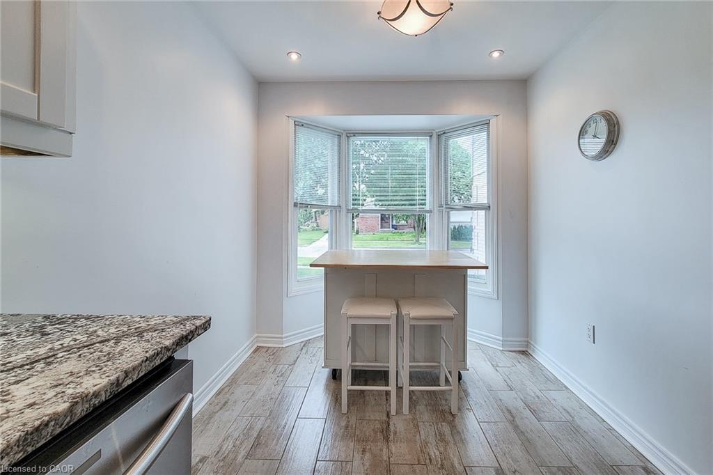 8 Dalton Gate Property Photo 17