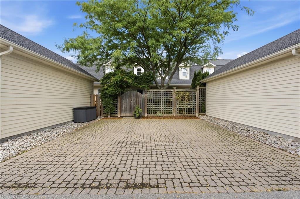 25 Balmoral Drive Property Photo 37