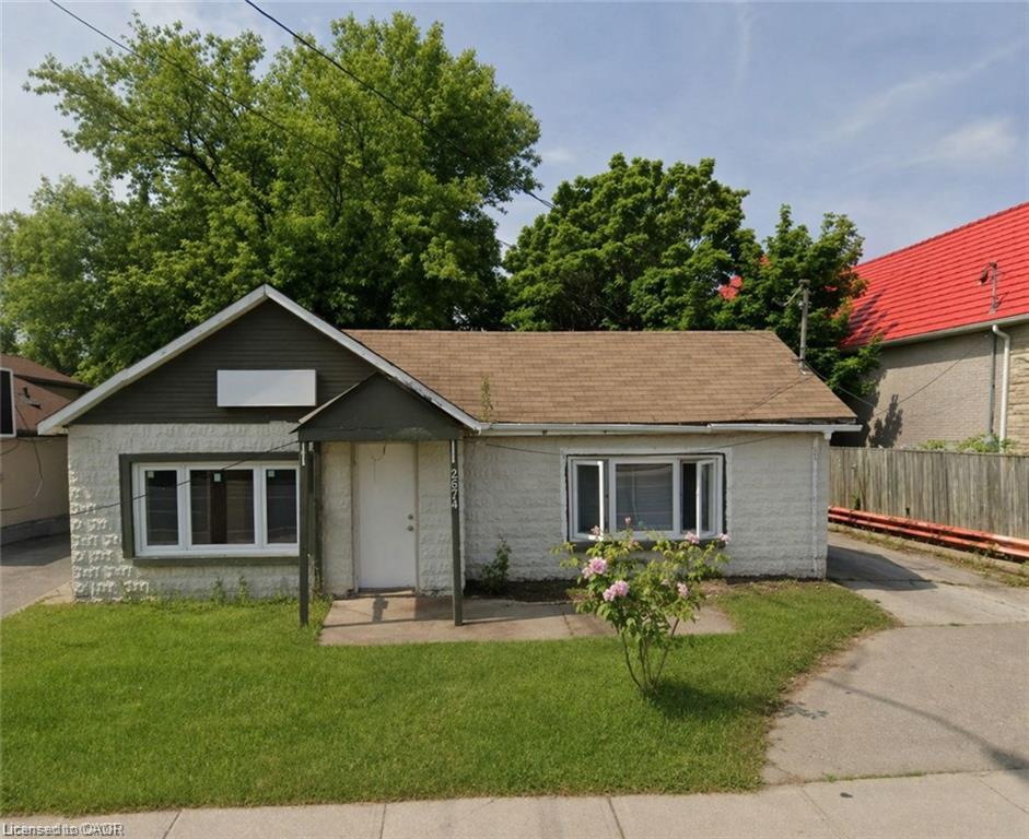 2574 Confederation Parkway Property Photo 1