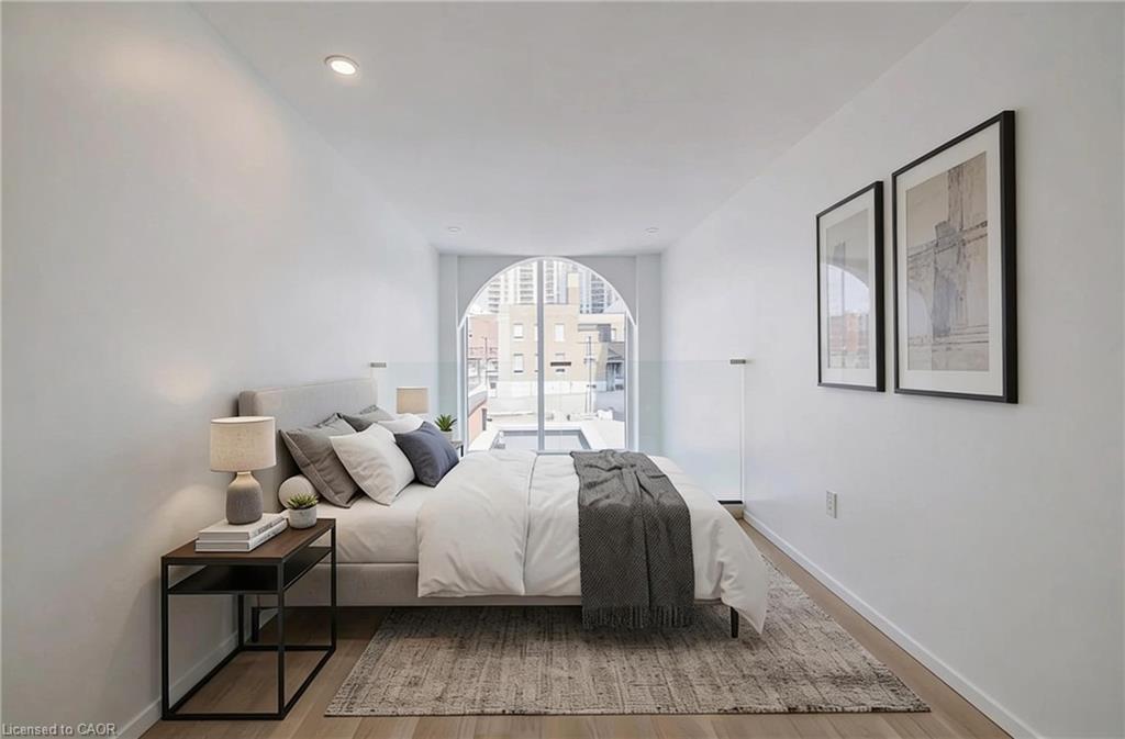 26 King Street E Property Photo 24