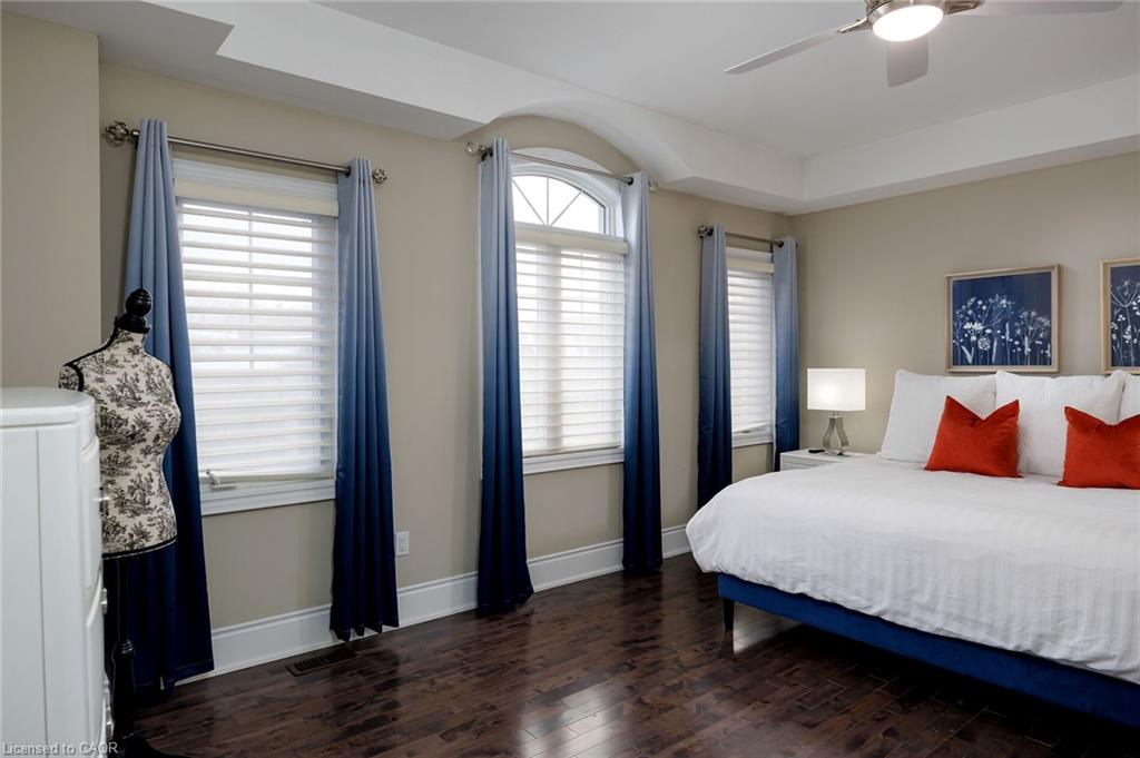 125 Paliser Court Property Photo 30