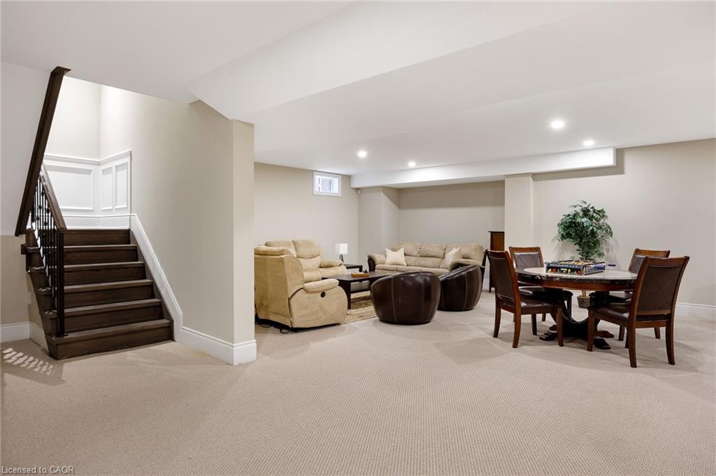 125 Paliser Court Property Photo 32