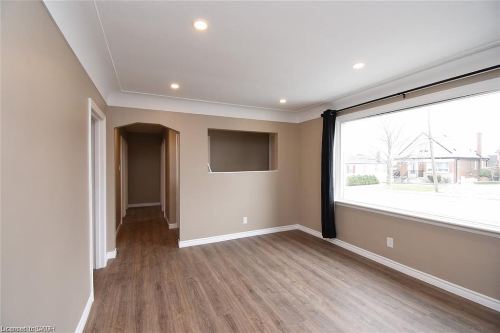 1-342 Rosedale Avenue Property Photo 1