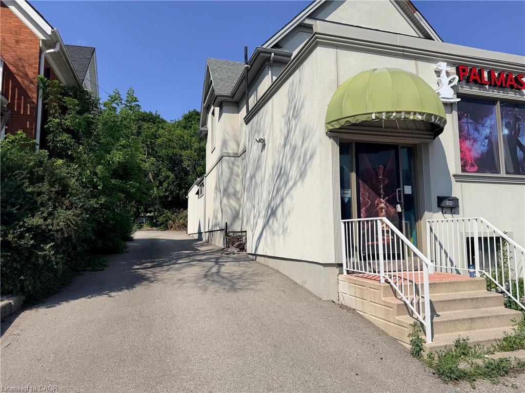 612 King Street E Property Photo 2