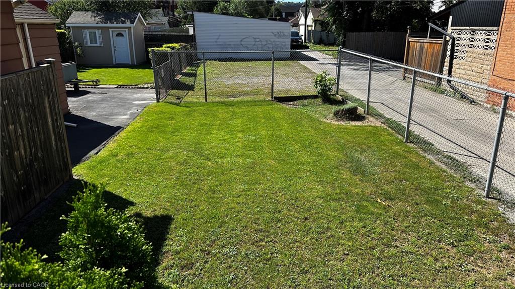 356 Barton Street E Property Photo 4
