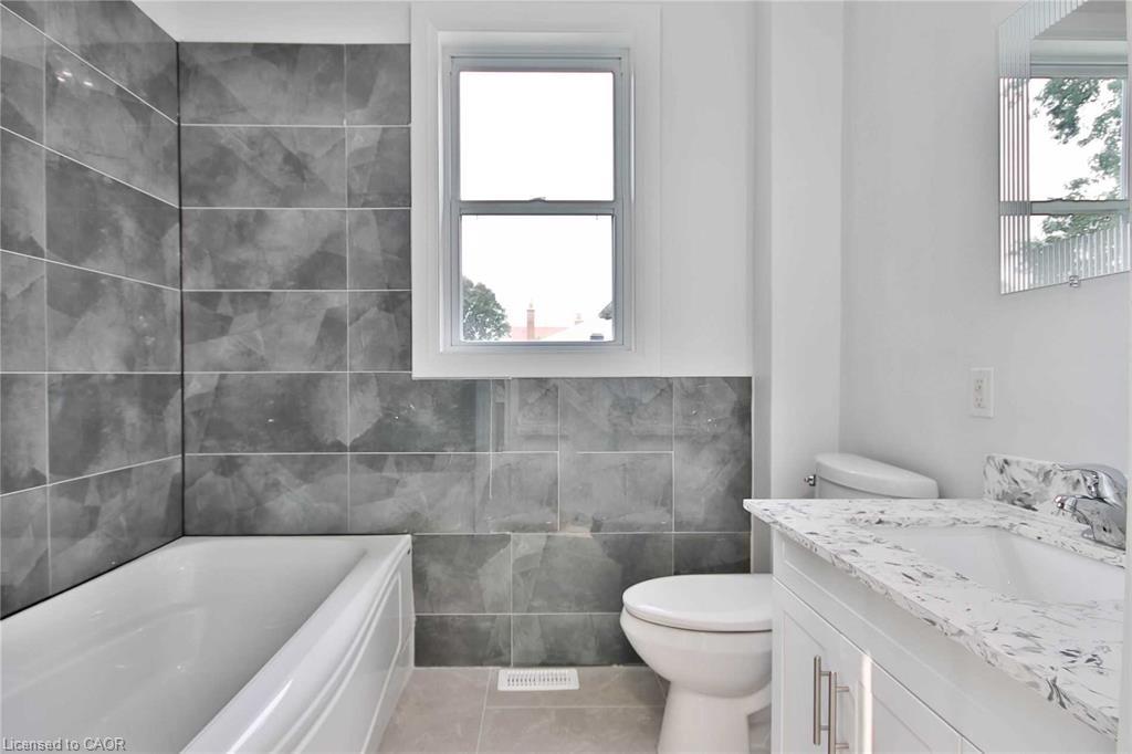 549 Waterloo Street Property Photo 5