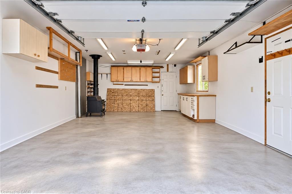 549 Waterloo Street Property Photo 12