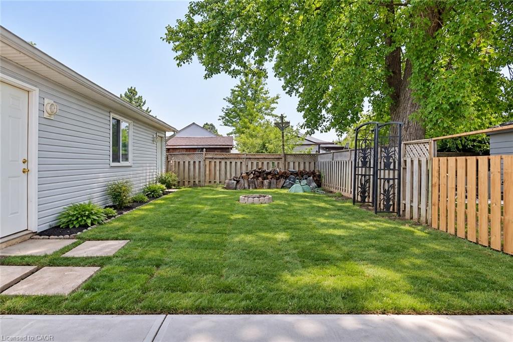 549 Waterloo Street Property Photo 17