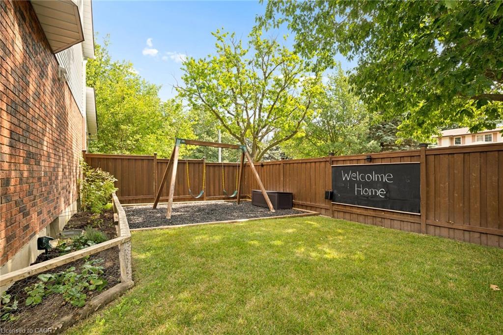315 Crimson Crescent Property Photo 35