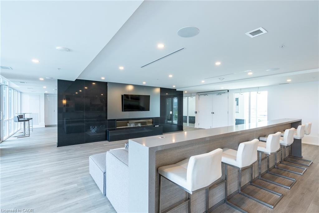 322-16 Concord Place Property Photo 37