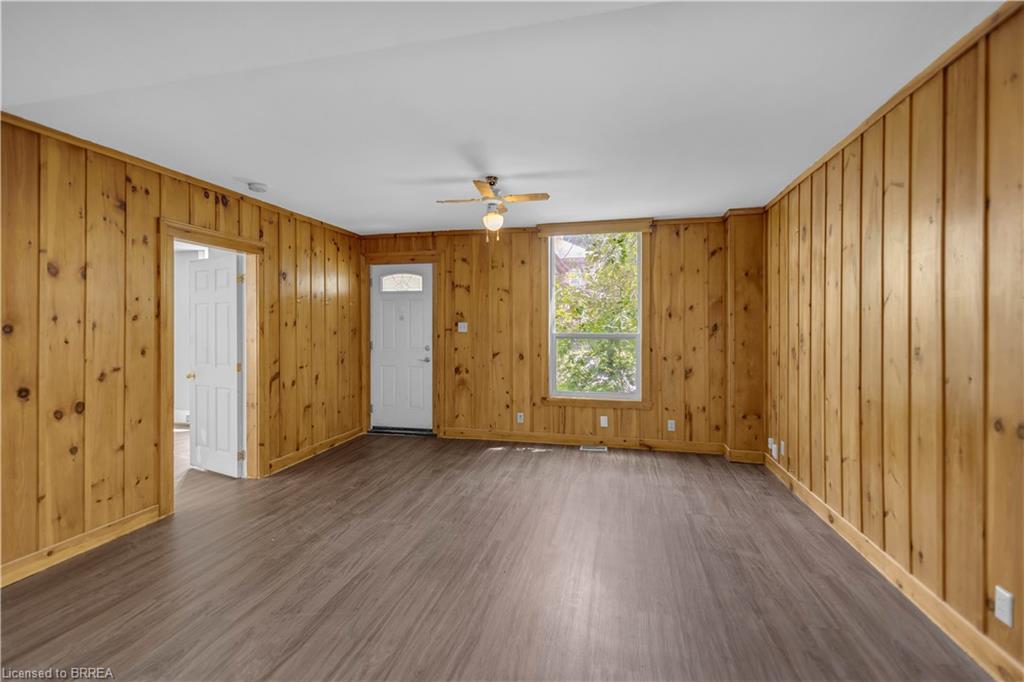 8 Victoria Street Property Photo 7