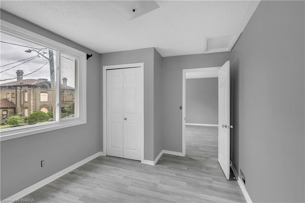 8 Victoria Street Property Photo 21