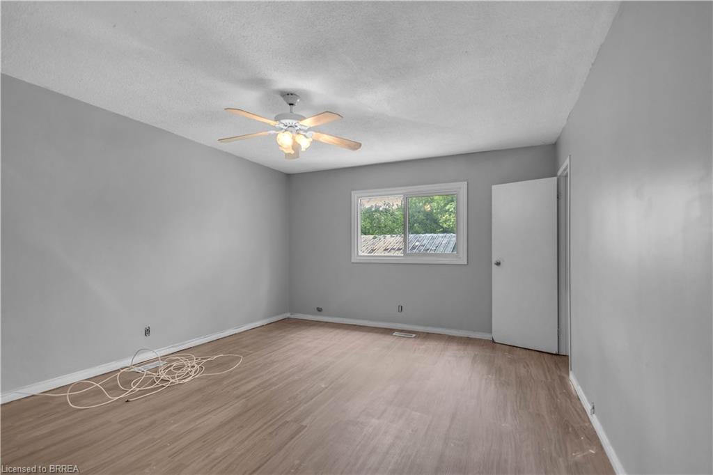 8 Victoria Street Property Photo 29