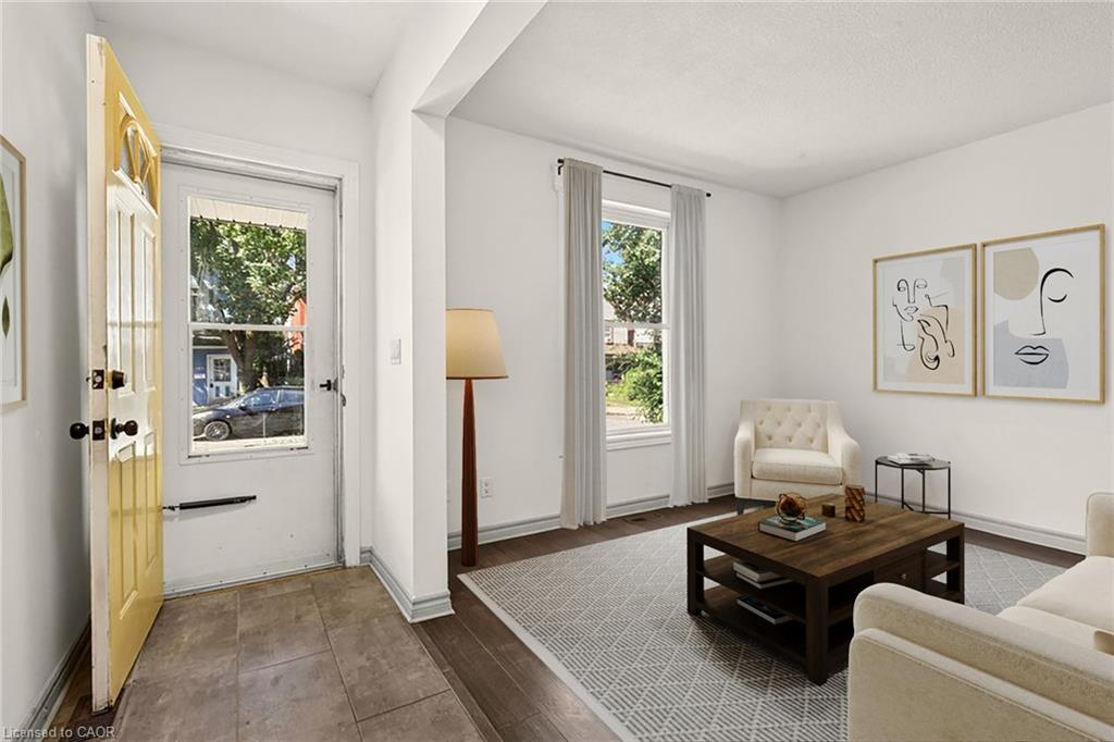 146 Barnesdale Avenue N Property Photo 3