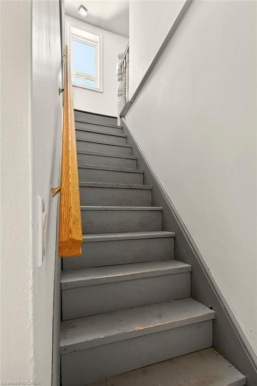 146 Barnesdale Avenue N Property Photo 17
