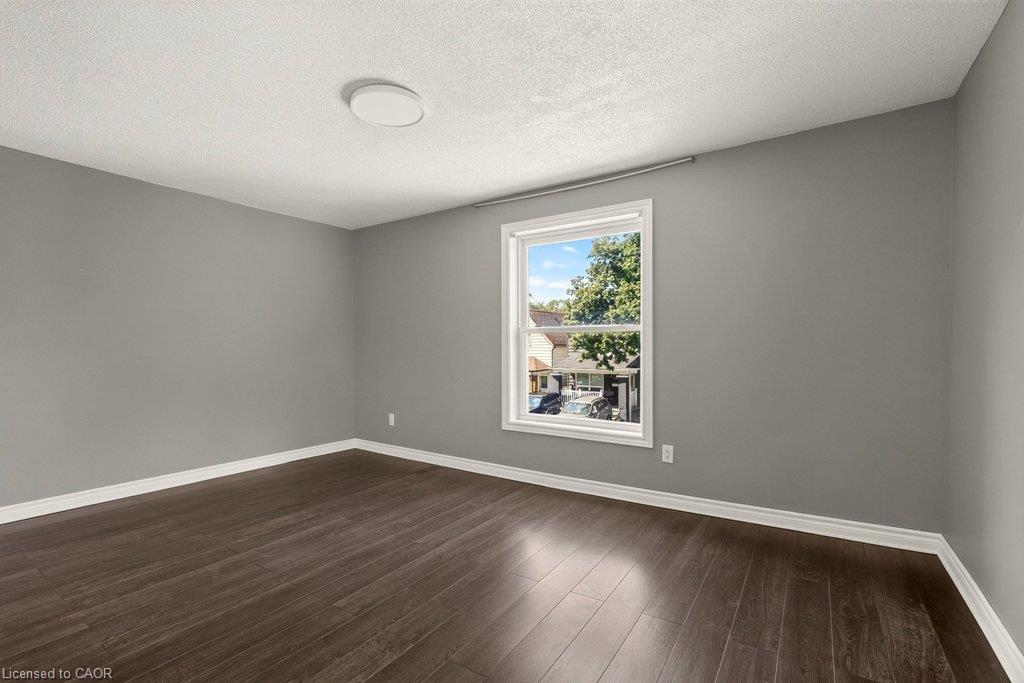 146 Barnesdale Avenue N Property Photo 19