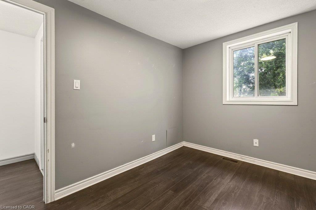 146 Barnesdale Avenue N Property Photo 25
