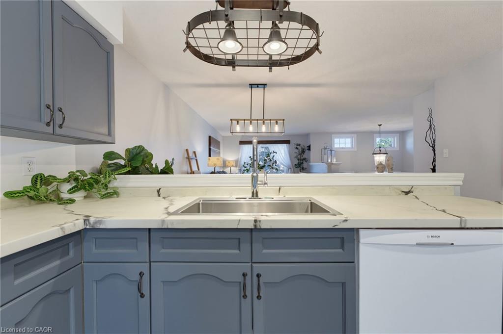 6 Stuart Street Property Photo 13