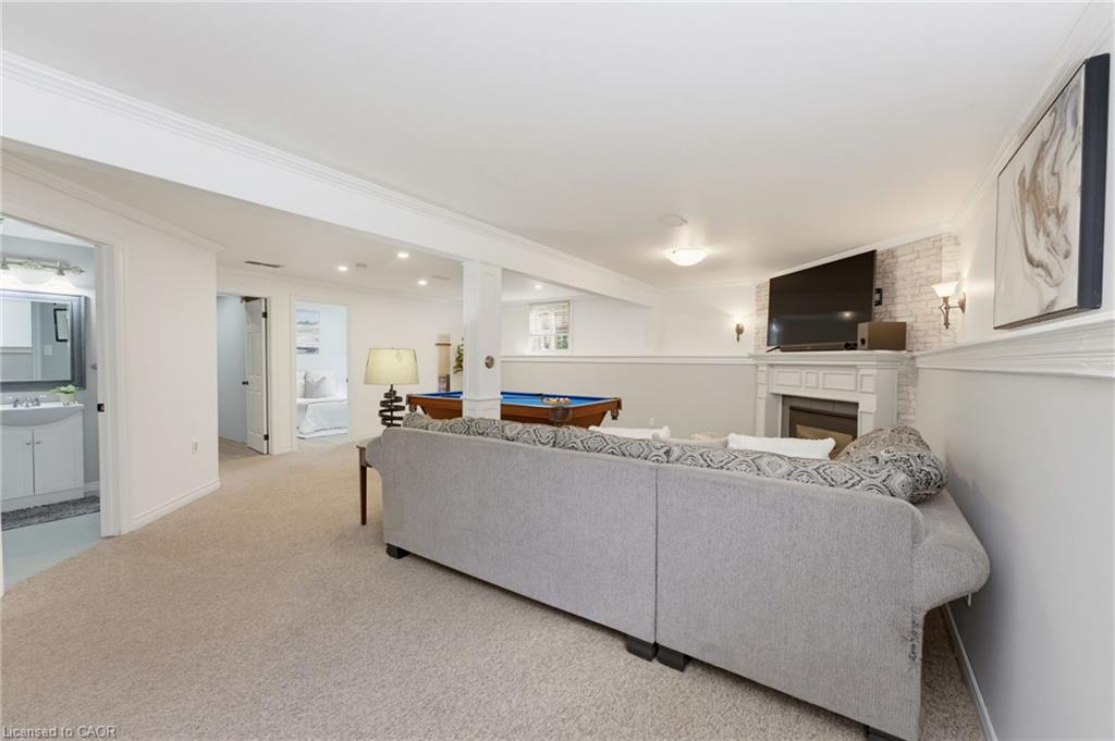 6 Stuart Street Property Photo 22