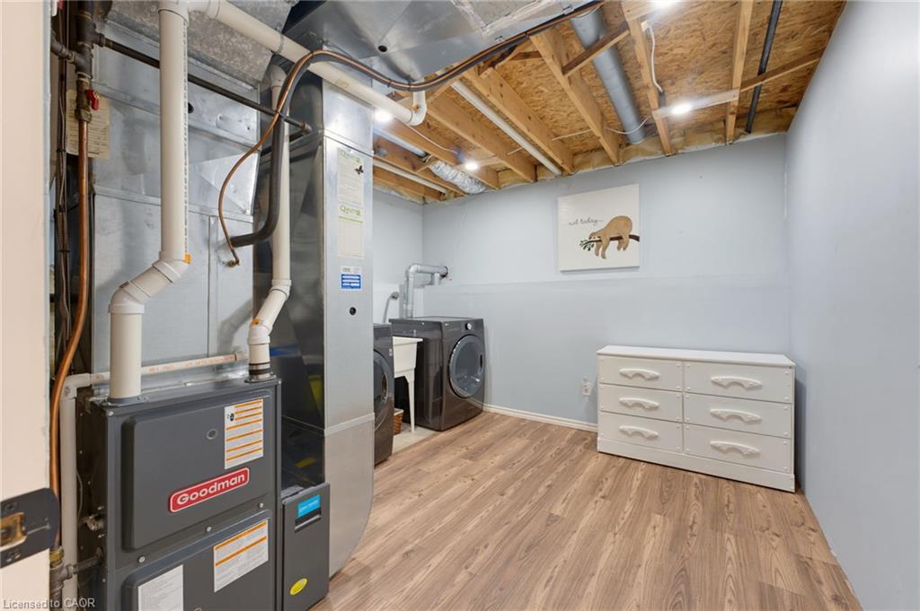 6 Stuart Street Property Photo 27