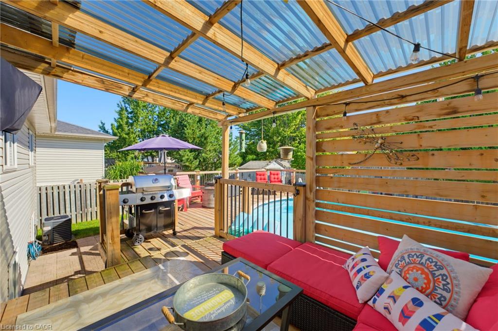 6 Stuart Street Property Photo 30