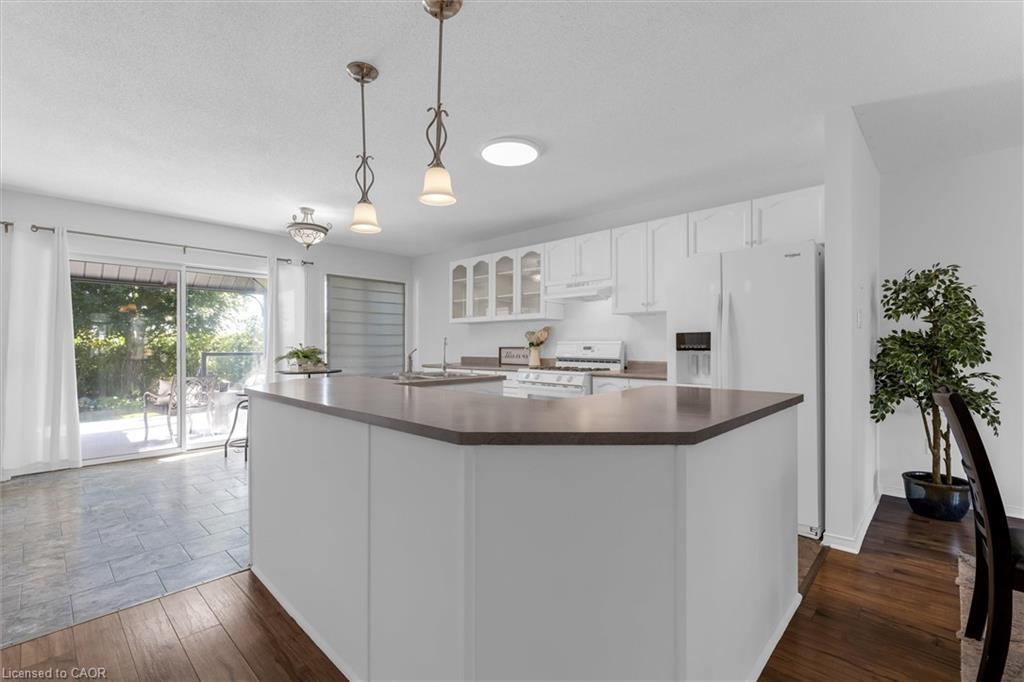 7 Aspen Lane Property Photo 10