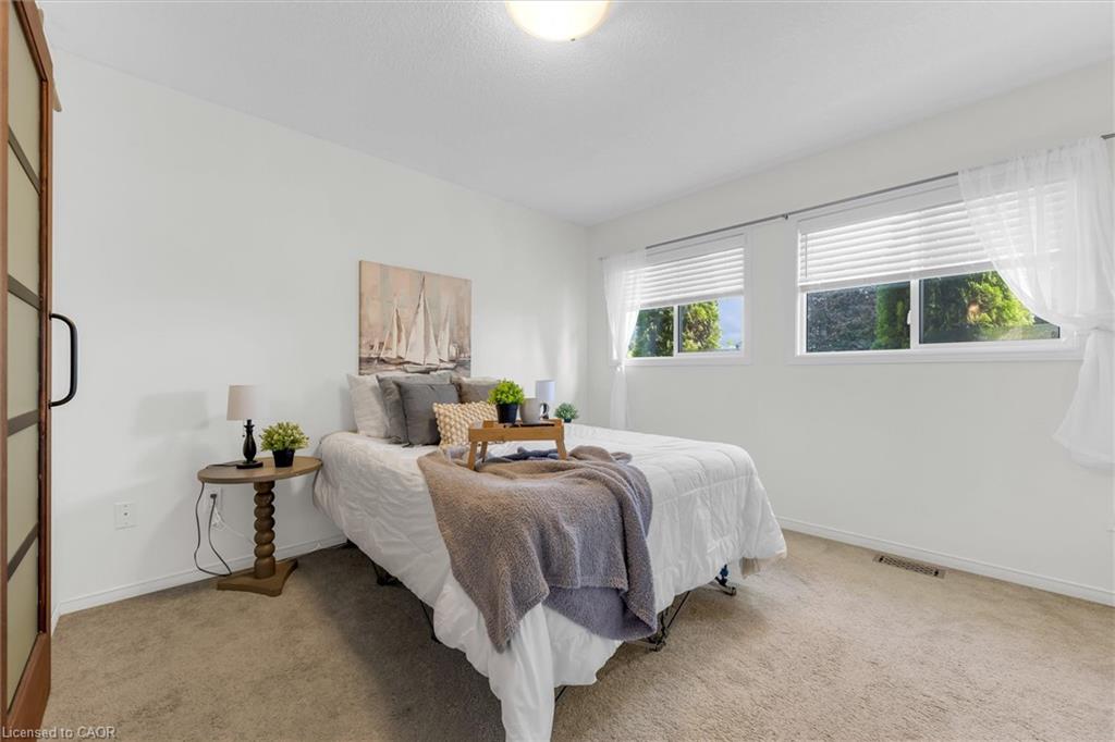7 Aspen Lane Property Photo 16