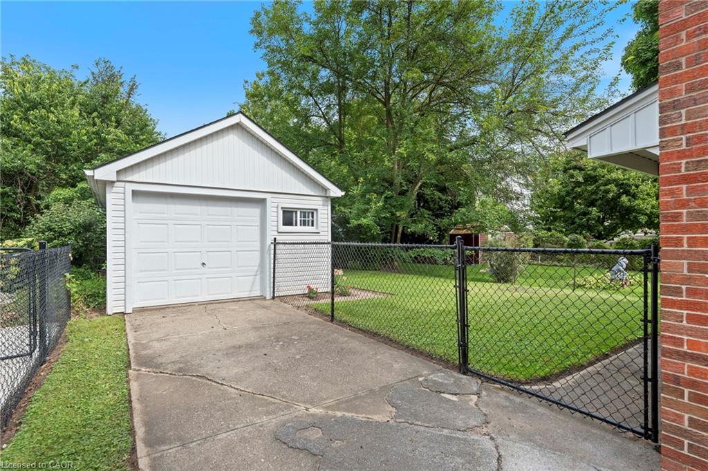 25 Mccall Street Property Photo 22