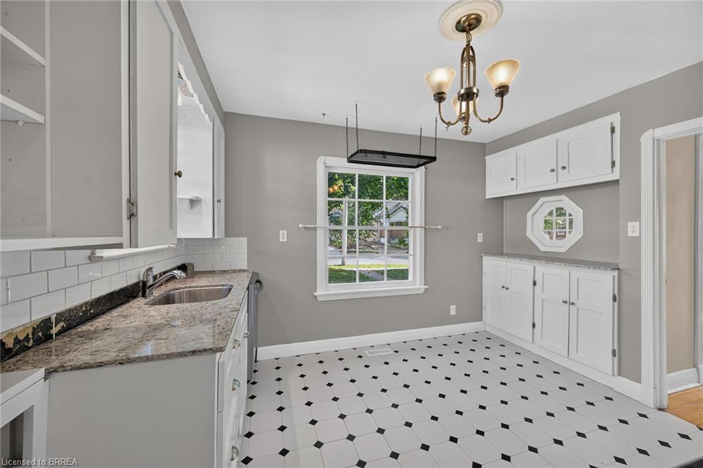 39 Balmoral Avenue Property Photo 15