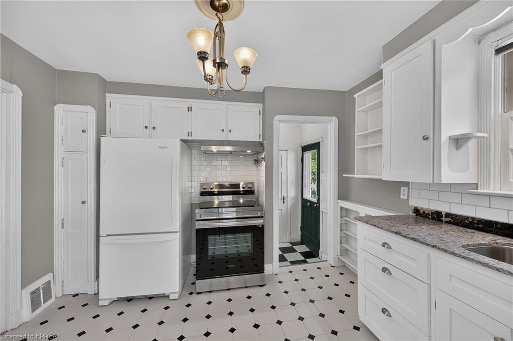 39 Balmoral Avenue Property Photo 17