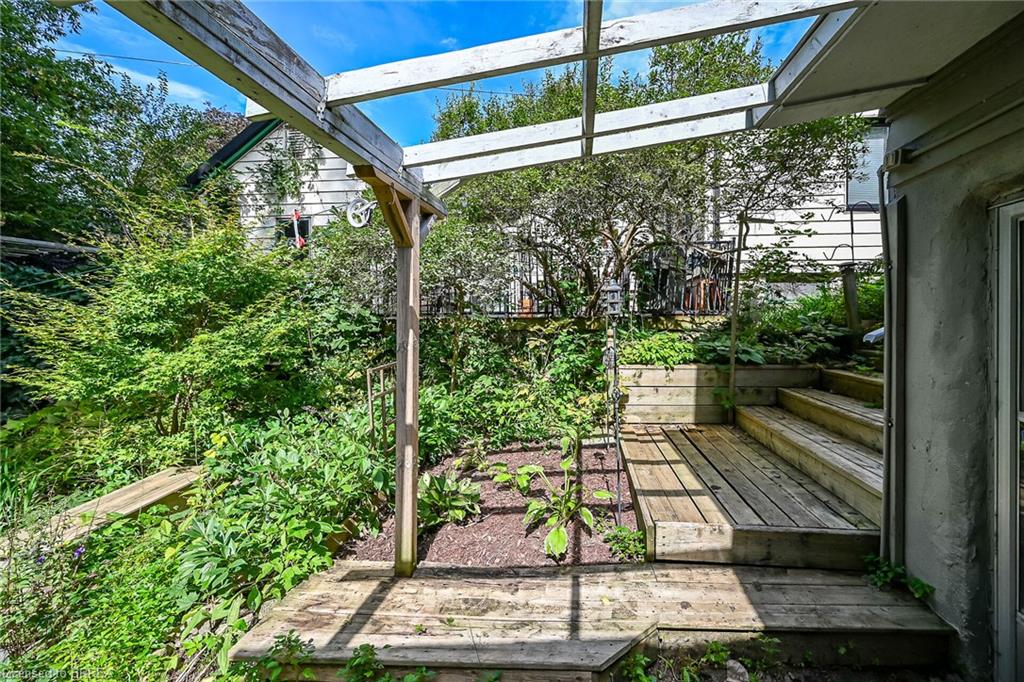 39 Balmoral Avenue Property Photo 45
