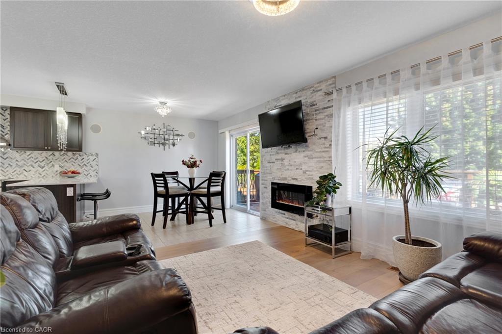 343 Steepleridge Street Property Photo 8