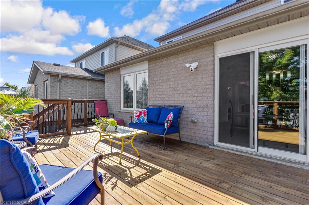 343 Steepleridge Street Property Photo 20