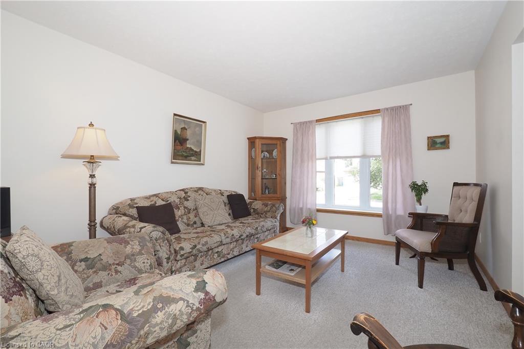16 Maple Street Property Photo 7