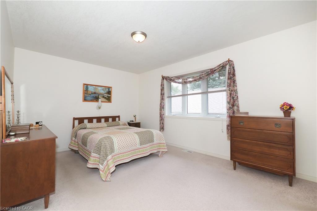 16 Maple Street Property Photo 20