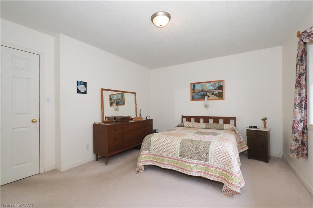16 Maple Street Property Photo 21