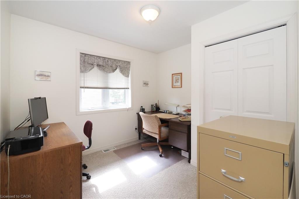 16 Maple Street Property Photo 25