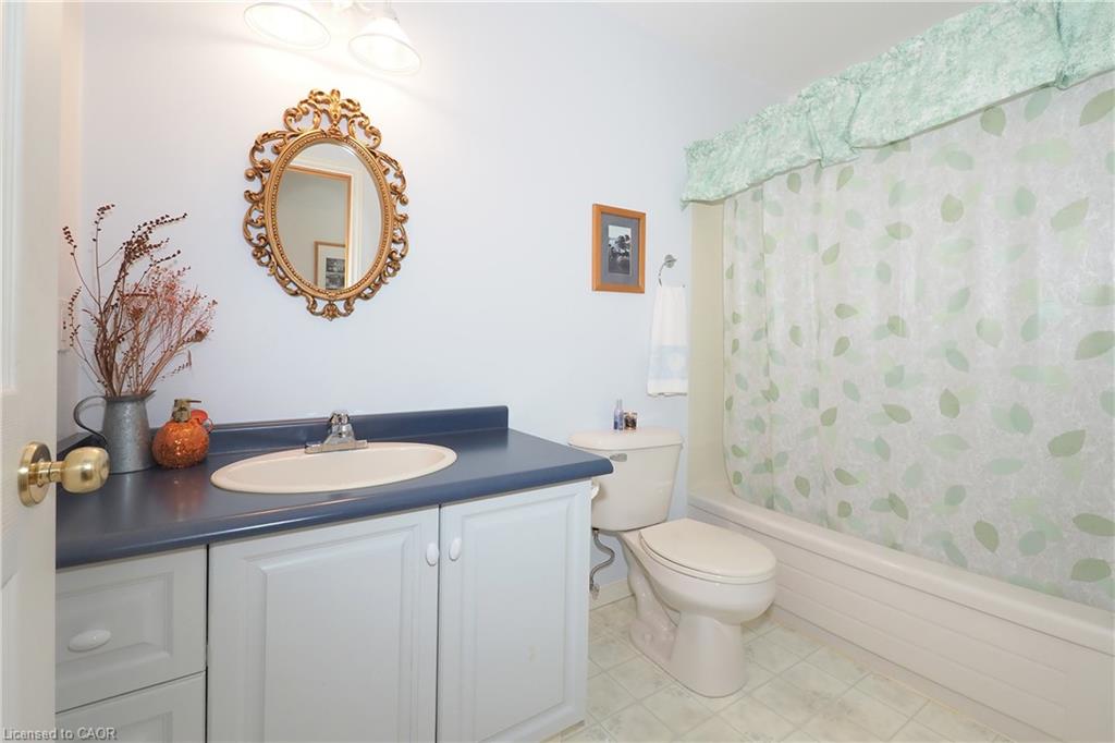 16 Maple Street Property Photo 26