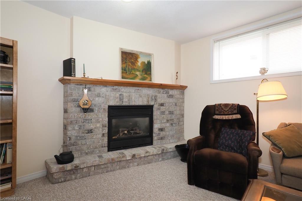 16 Maple Street Property Photo 34