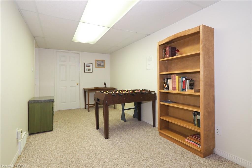16 Maple Street Property Photo 36
