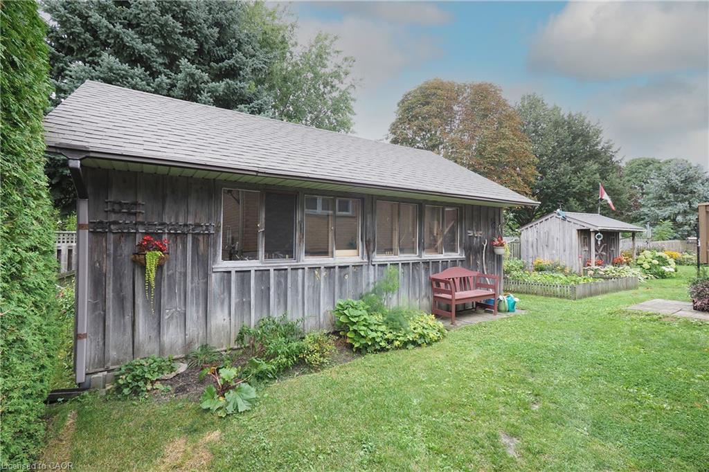 16 Maple Street Property Photo 47