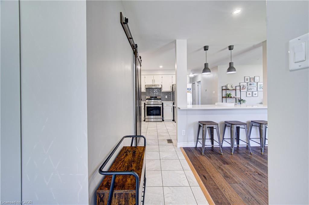 221 Devon Street Property Photo 6